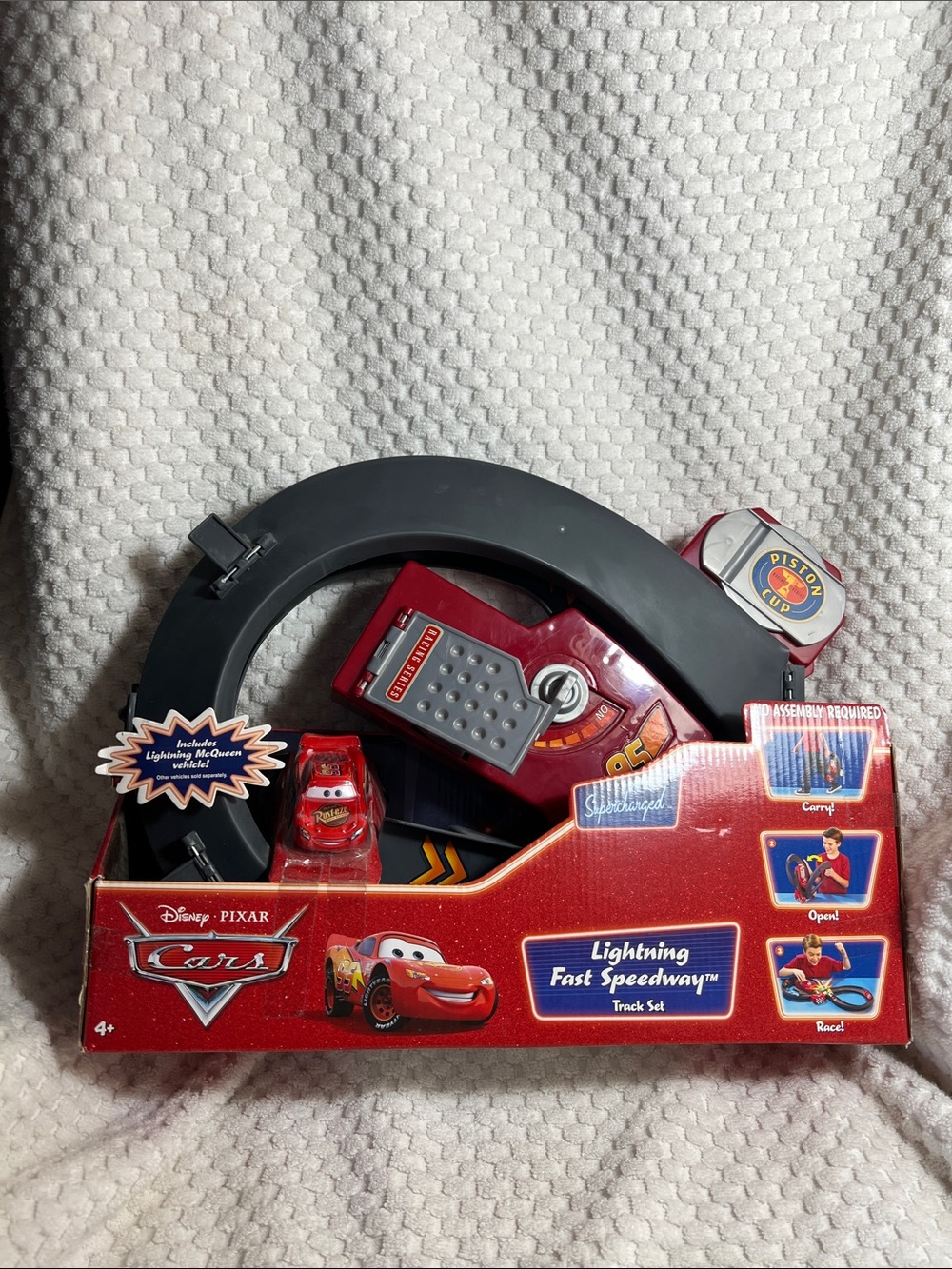 Disney•Pixar Cars Lightning Fast Speedway Track Set - Red